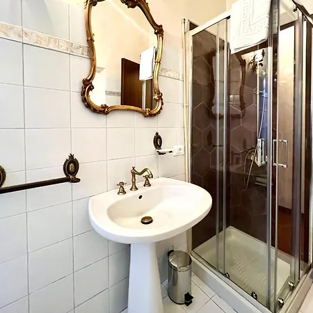 Apartment Renaissance *